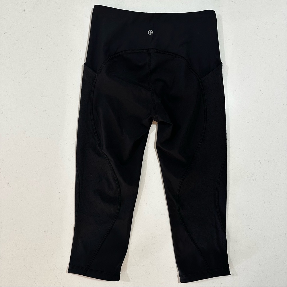 Lululemon Breezy Dot Crop *19" - Size 6 - Picture 9 of 12